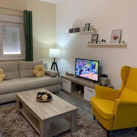סומבור Apartman Hana מראה חיצוני תמונה