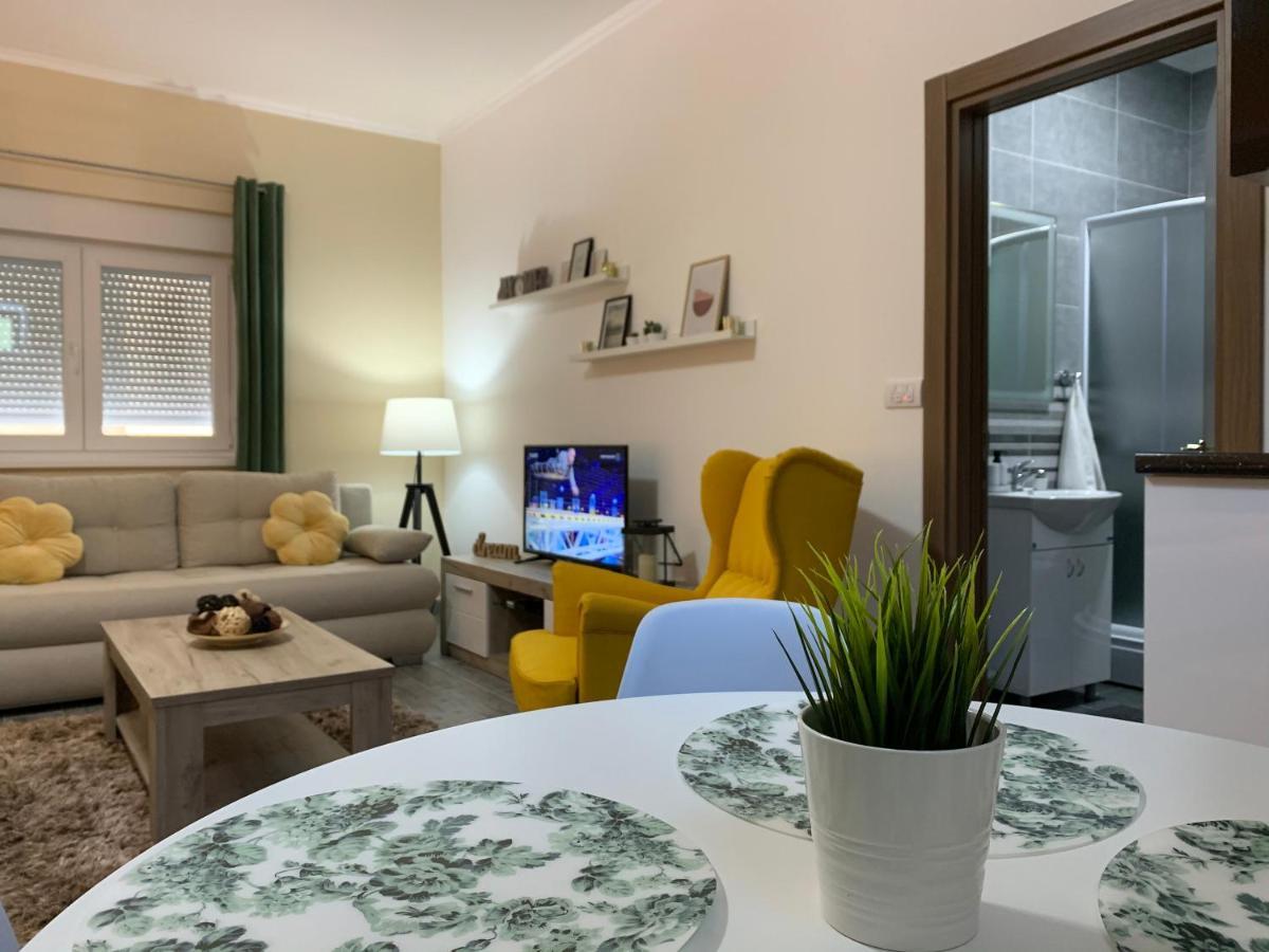 סומבור Apartman Hana מראה חיצוני תמונה
