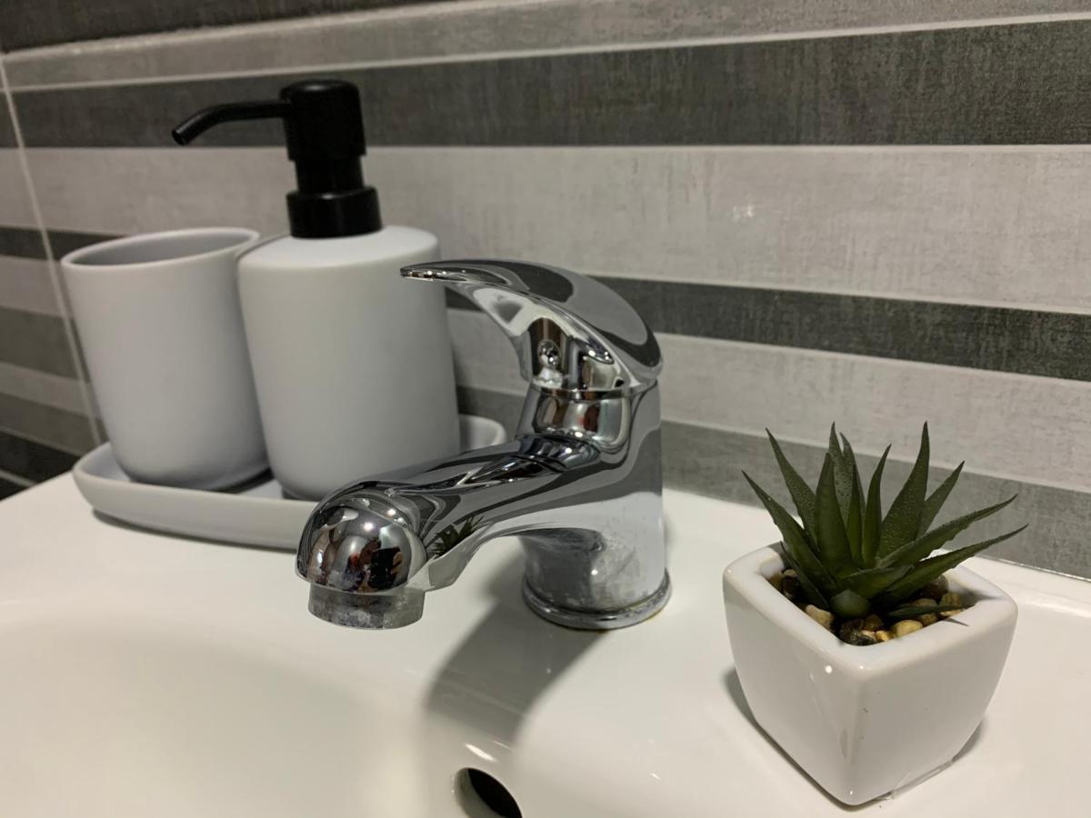 סומבור Apartman Hana מראה חיצוני תמונה